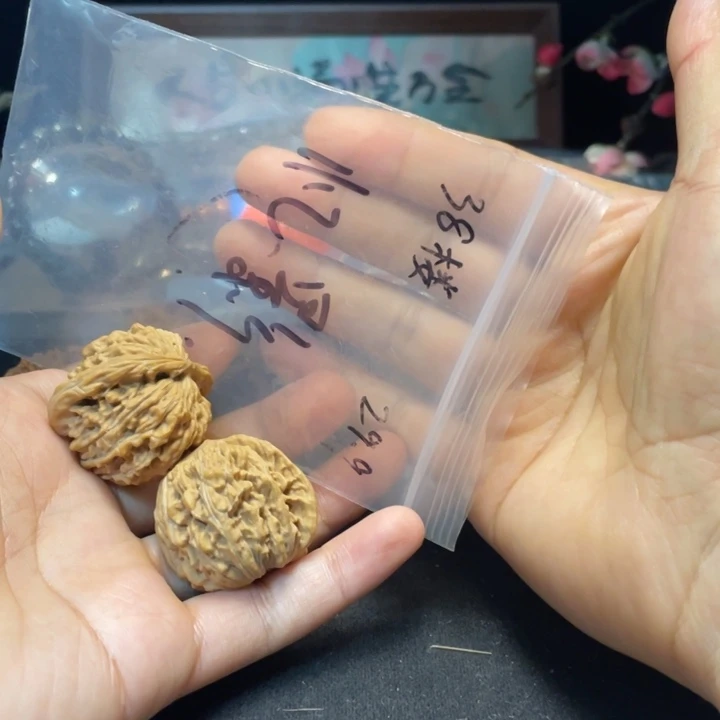 忆***影文玩核桃把件四座楼