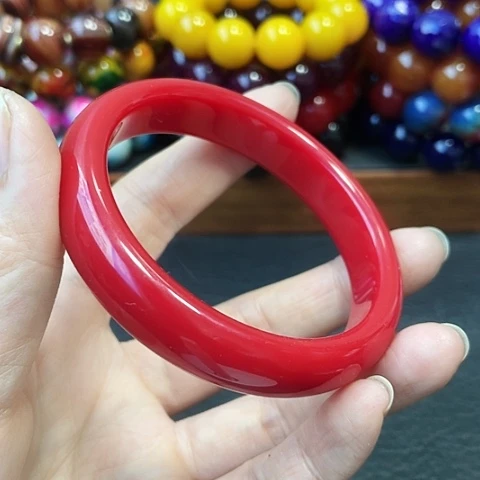 玛瑙未镶嵌手饰红三手镯