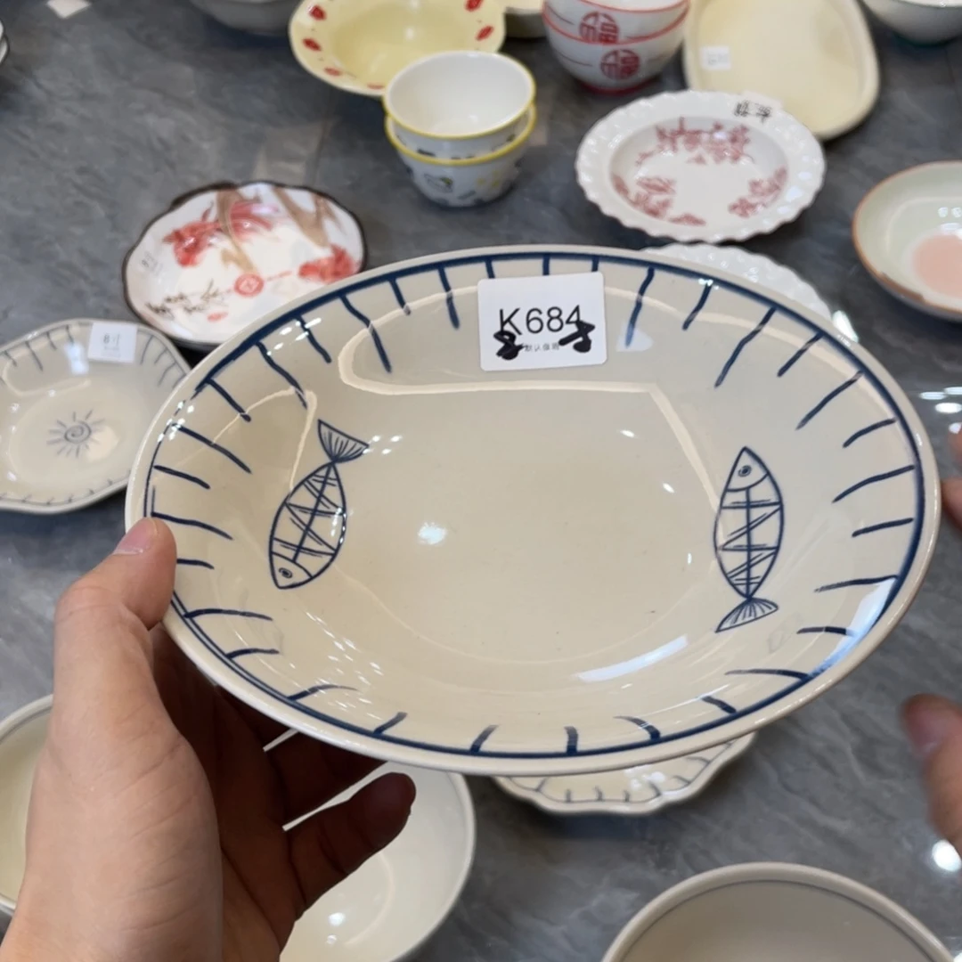 陶瓷微瑕餐具介意勿拍，满18飞！