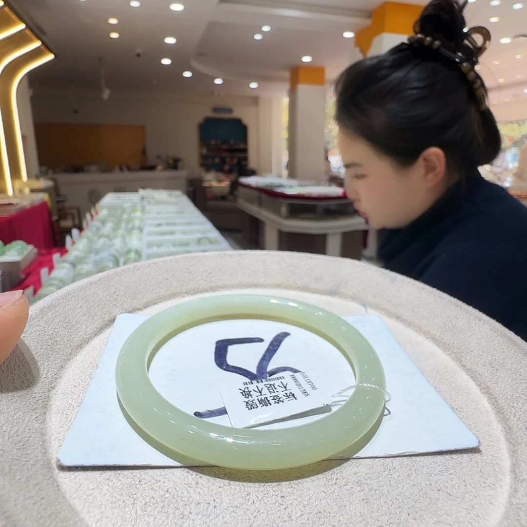 和田玉未镶嵌手镯141