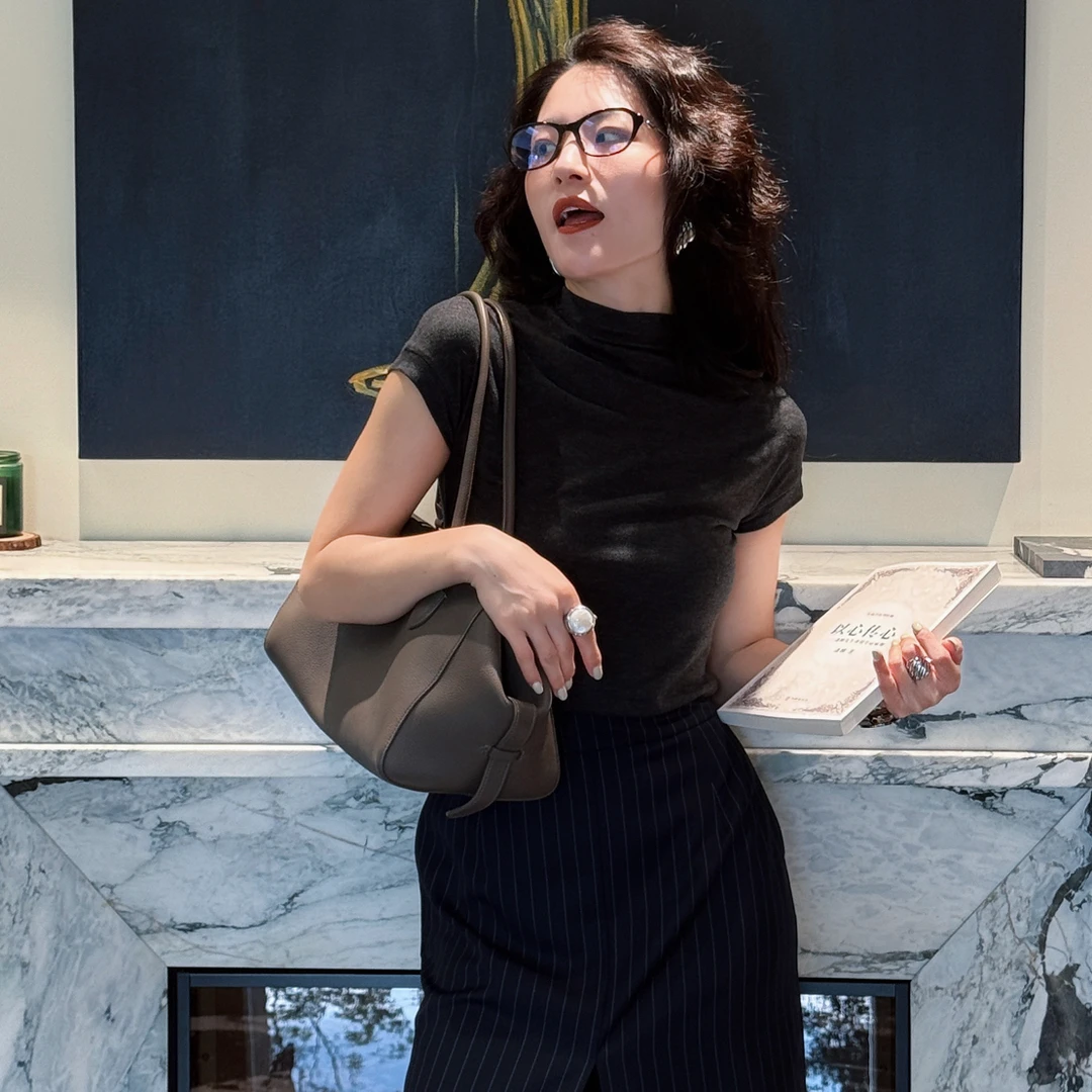 MIRROR 【涛姐精选】 灰色超级软糯半高领短袖T恤