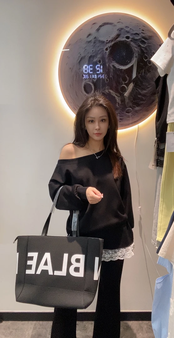 两件套分体套装蕾丝边边