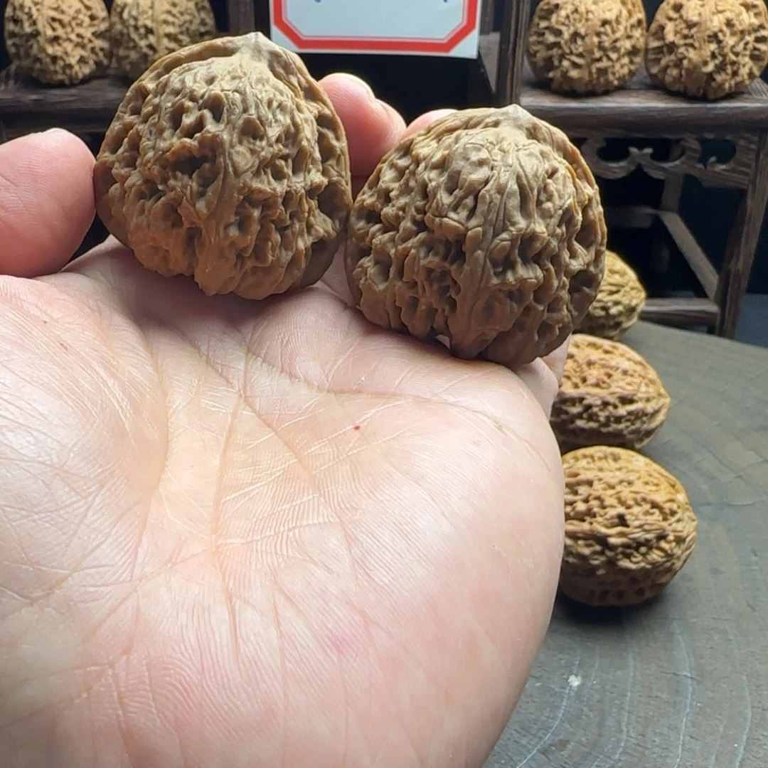 文玩核桃吊坠42三角