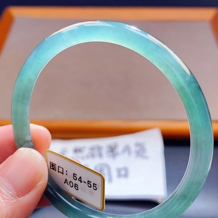 翡翠未镶嵌手镯翡翠手镯16
