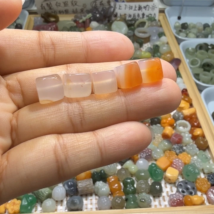 和田玉未镶嵌珠宝半成品