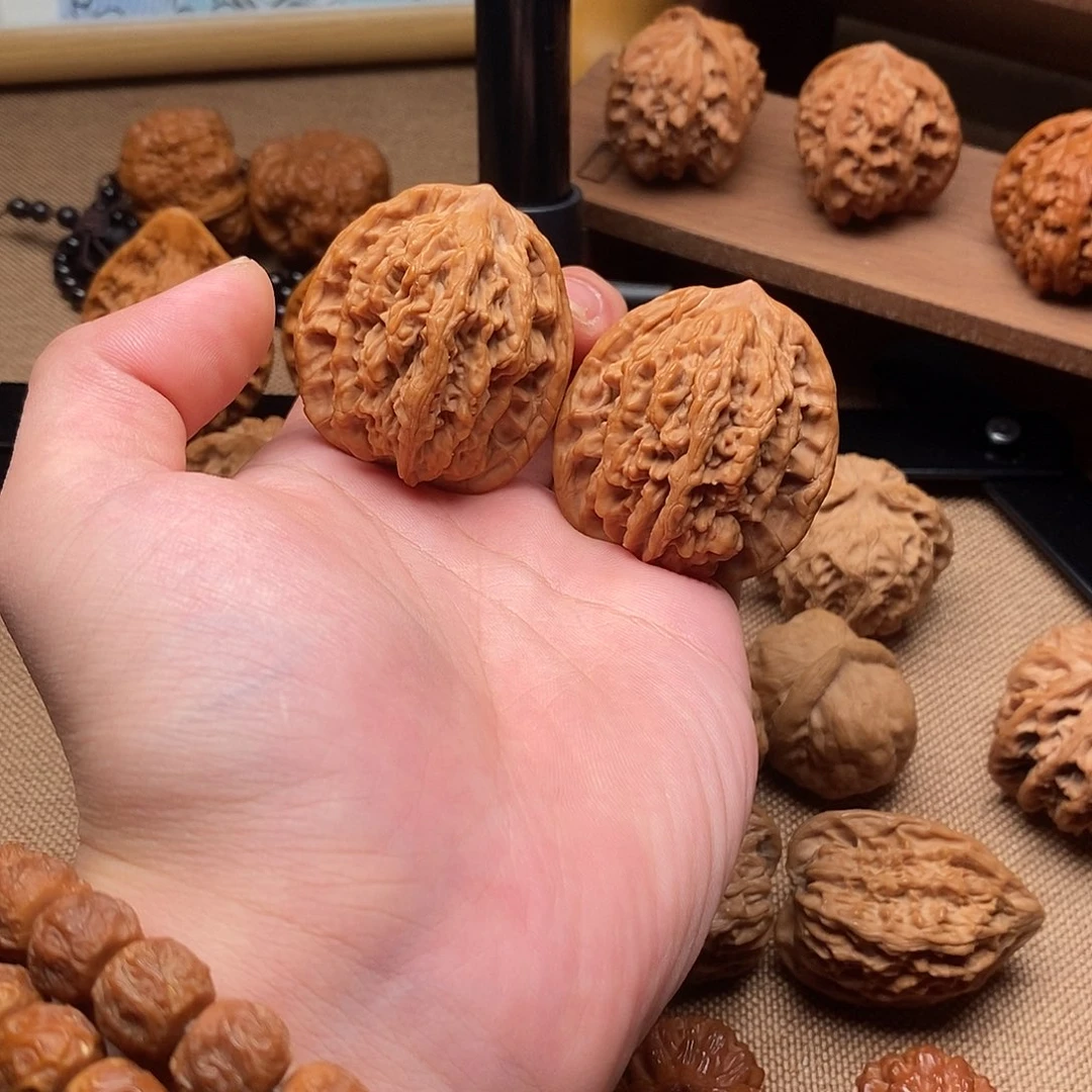 把件文玩核桃文玩核桃麦穗虎头