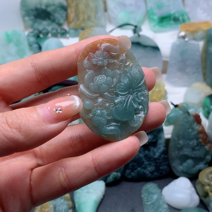 定制翡翠未镶嵌荷花鱼