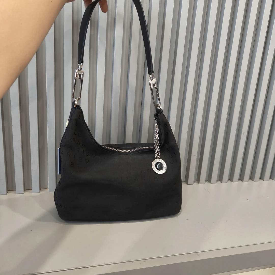 95新 BVLGARI/宝格丽 兔兔奢菠萝/宝格丽单肩包/23082