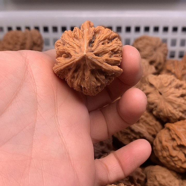 沃***仔文玩核桃吊坠文玩核桃