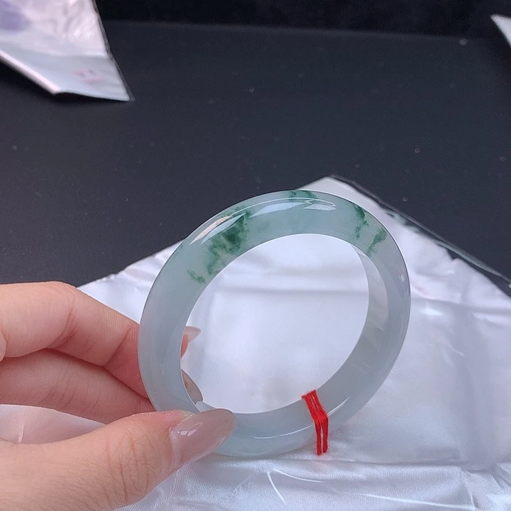 翡翠未镶嵌手镯57