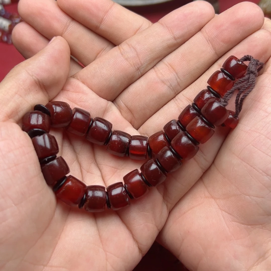 和田玉未镶嵌把件无**人