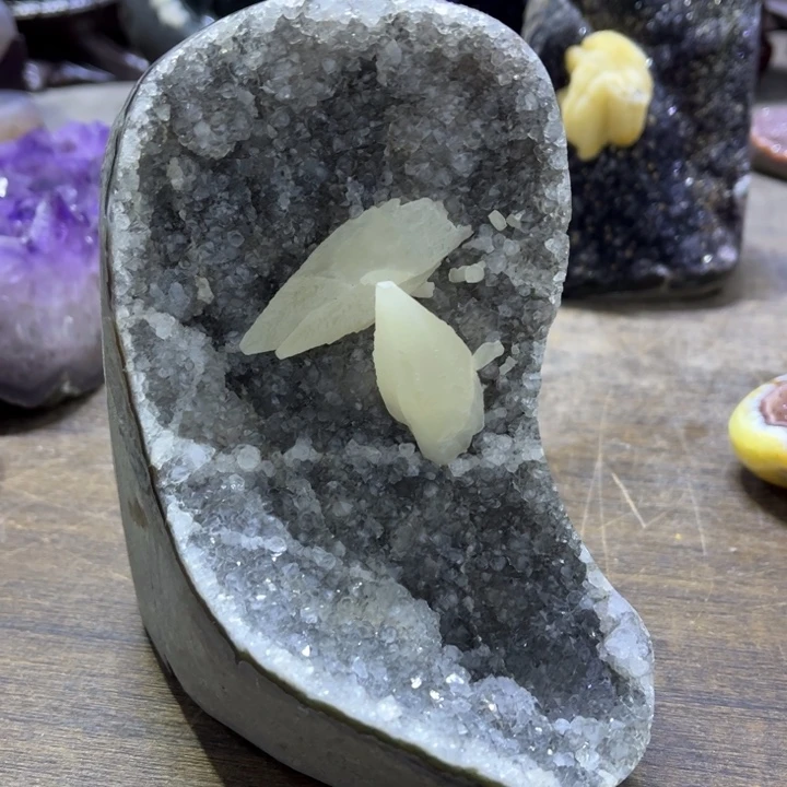 紫晶摆件未镶嵌哈*