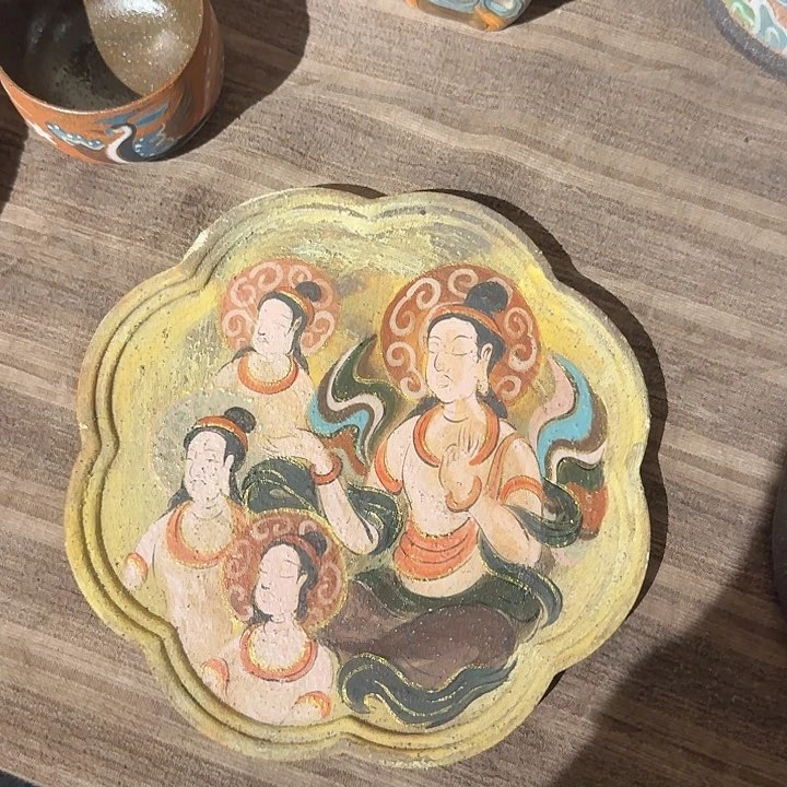 手工制作各种精美陶瓷