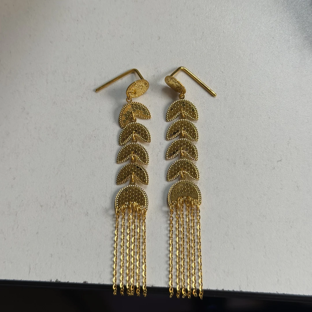 A播 5.87g 足金999 耳饰e