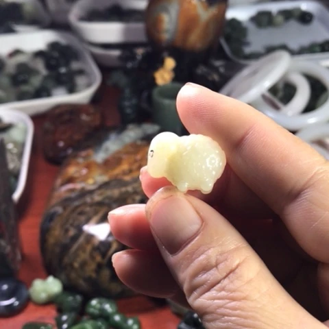 未镶嵌和田玉手机链