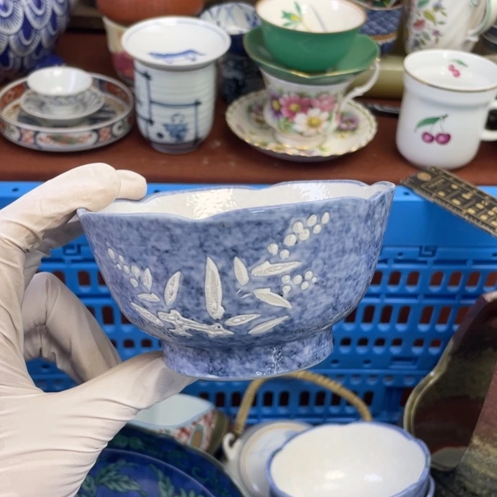 他家瓷器真美….开播了