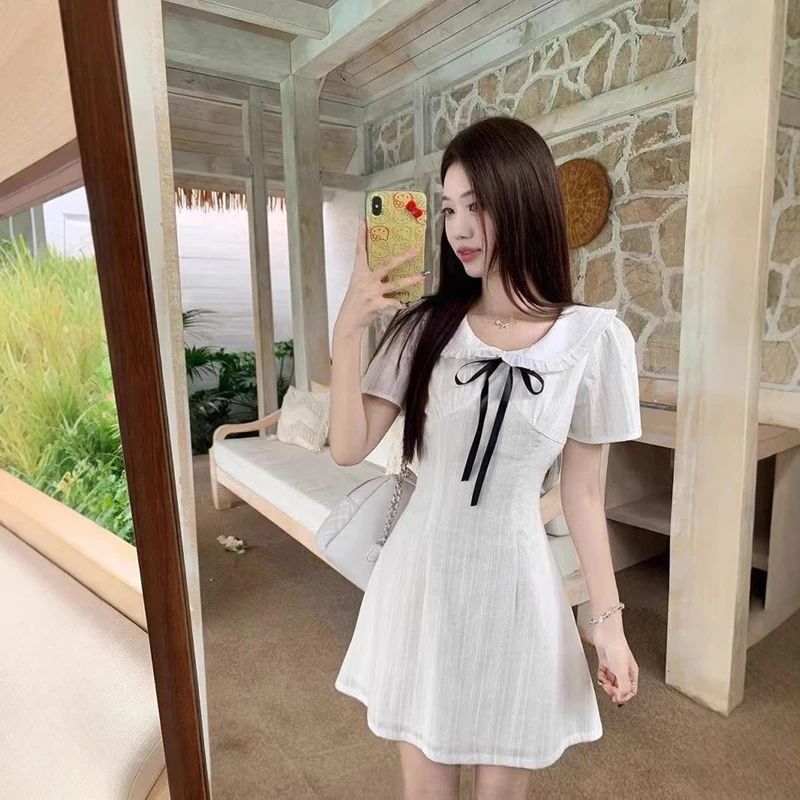 哥弟阿玛施正2025夏季新款法式温柔风花边娃娃领收腰显瘦气质短裙