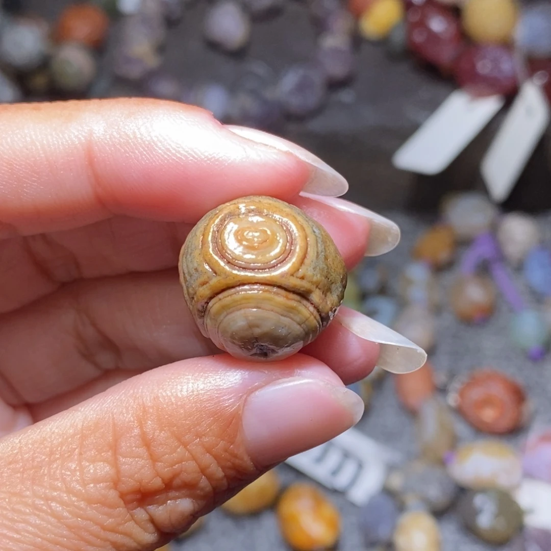 玛瑙/玉髓未镶嵌珠宝半成品
