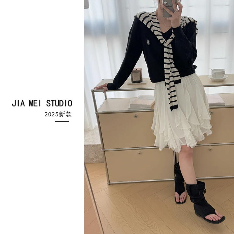 L082气质蓝色v领披肩针织上衣女开春穿搭2025新款上衣chic韩系