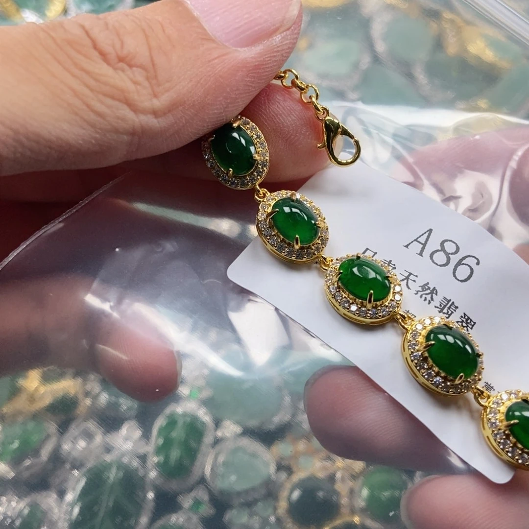 【闪购商品】翡翠未镶嵌吊坠(不含链)