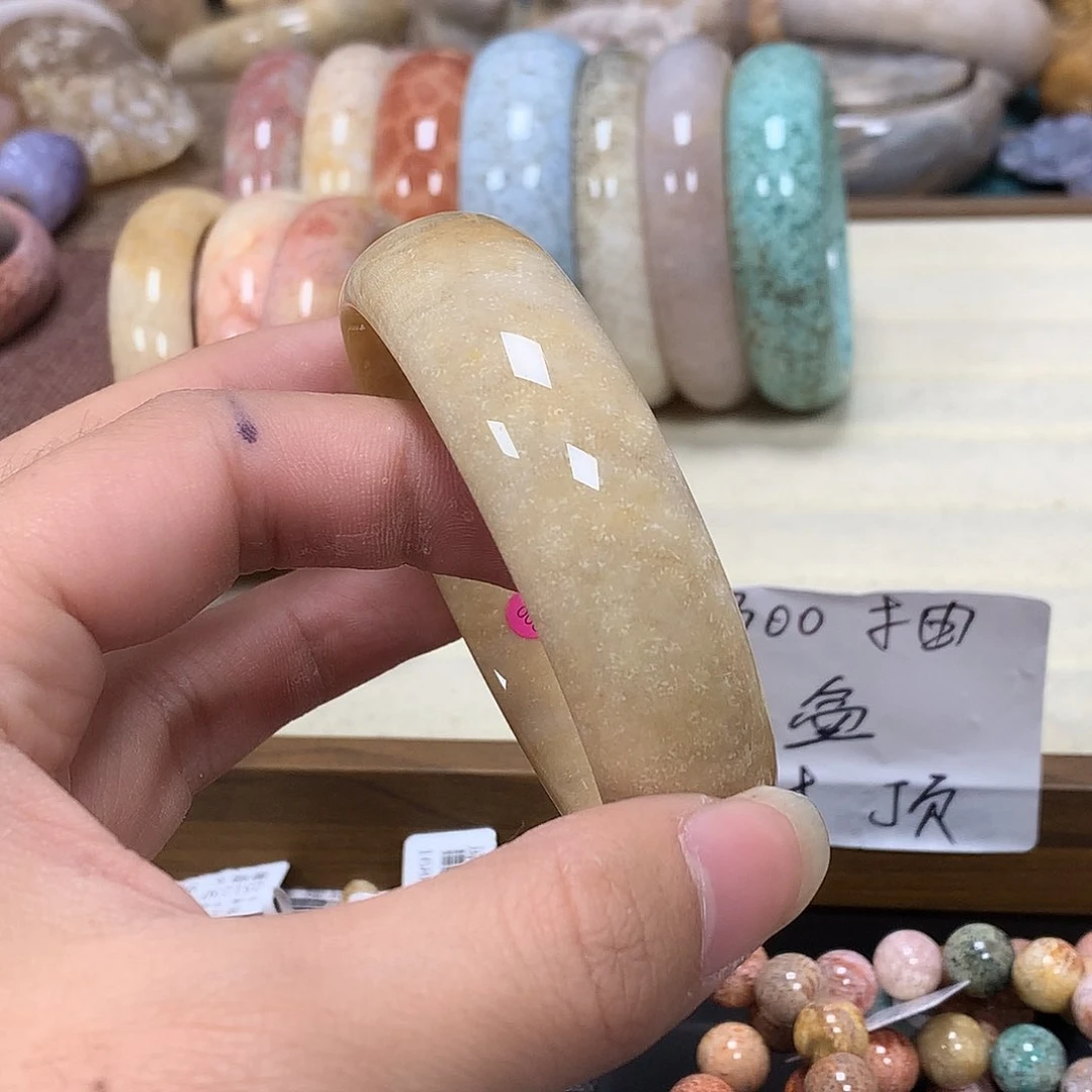 未镶嵌手串硅化珊瑚（珊瑚玉）42