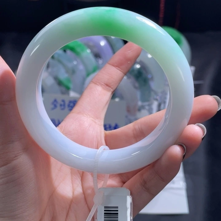 定制翡翠（白底青）未镶嵌