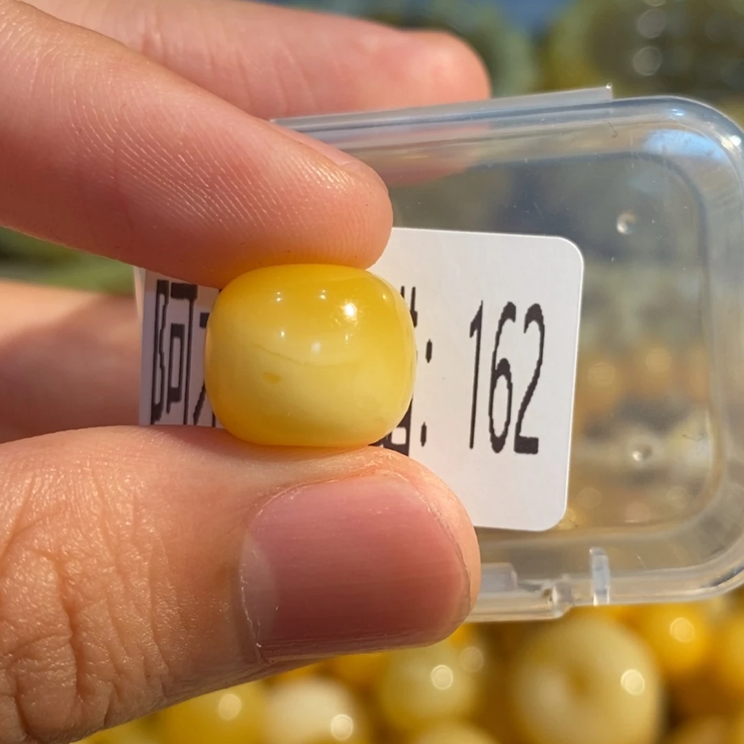 琥珀未镶嵌珠宝奇石162