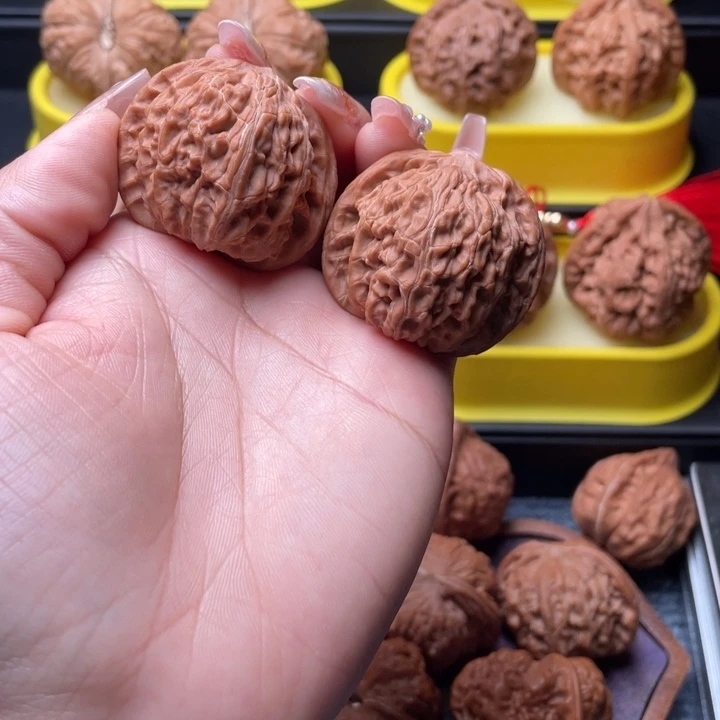 A***朗把件文玩核桃磨盘