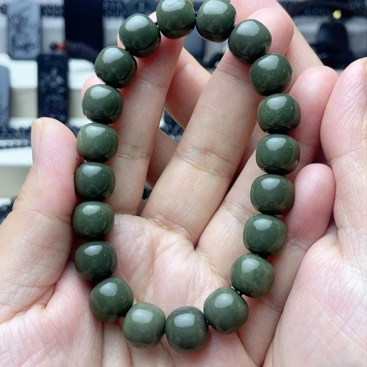 未镶嵌手链和田玉卡11老型手串  沙枣青