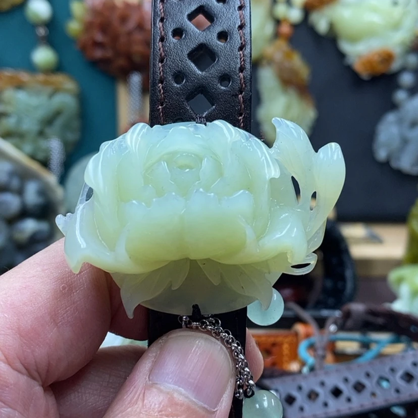 【闪购商品】蛇纹石玉手牌未镶嵌
