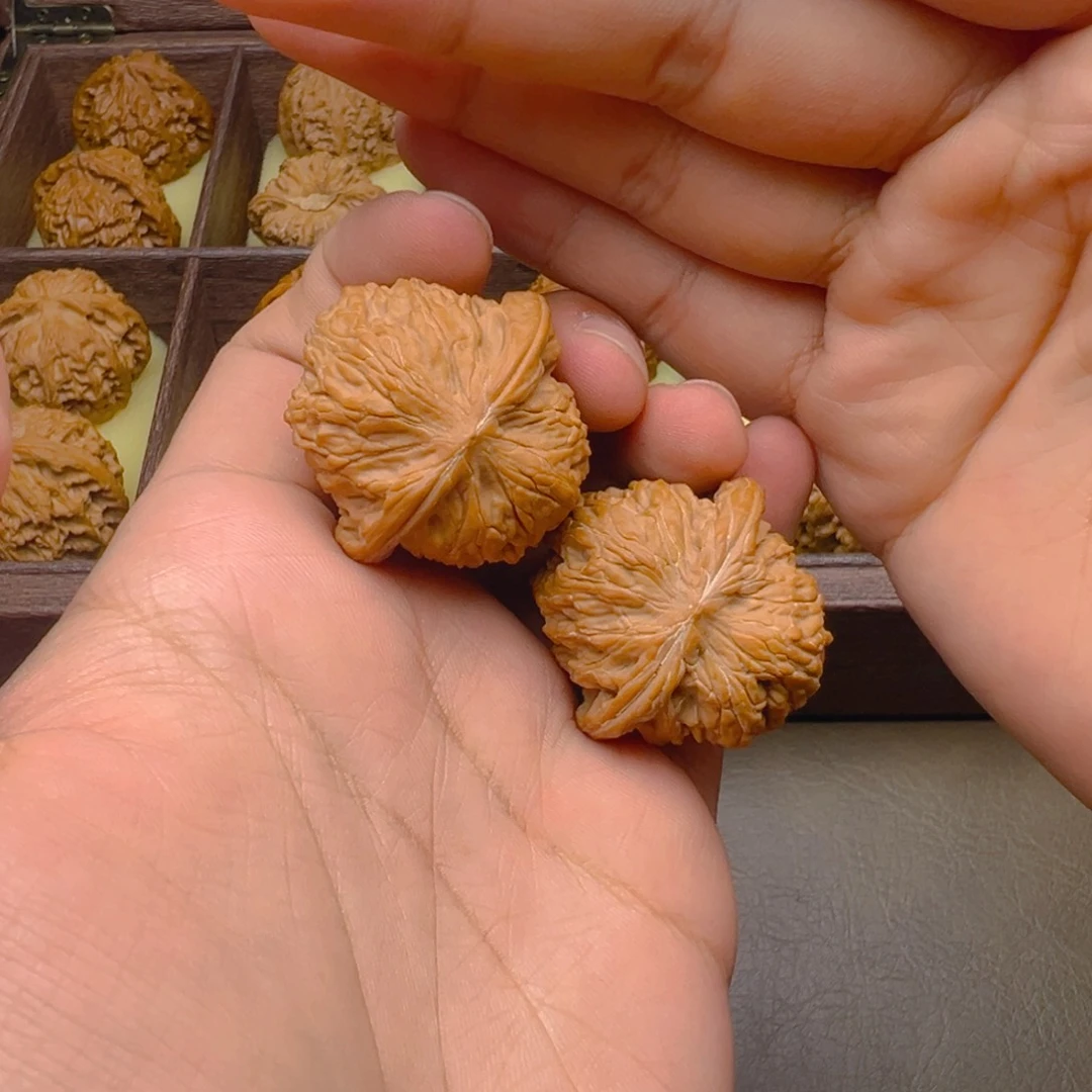 文玩核桃把件山地磨盘