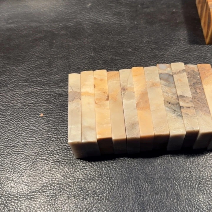 晴***飛昌化石…………………………