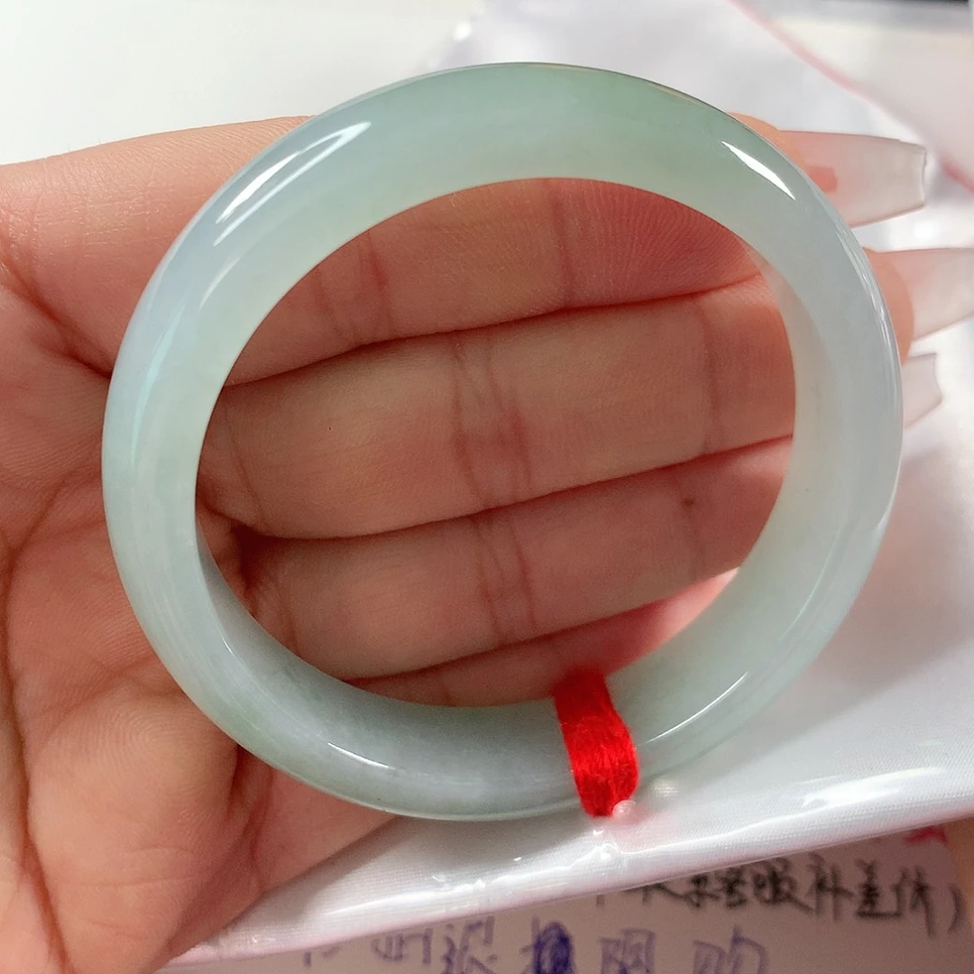 翡翠手镯未镶嵌⑧②