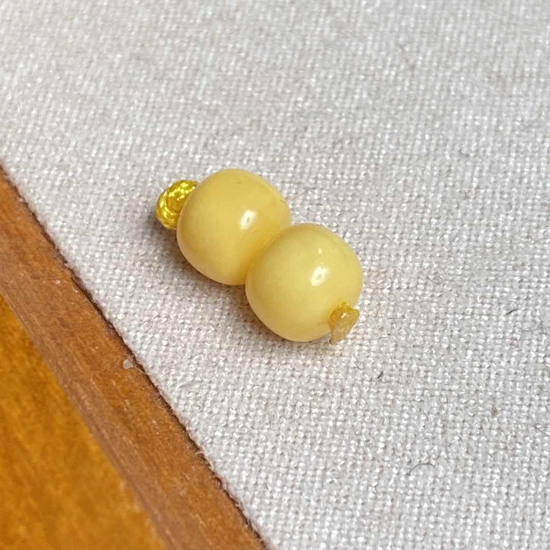 6.6mm天然原矿琥珀蜜蜡小年份石膏蜡老型对珠（多样性发货，发一对）