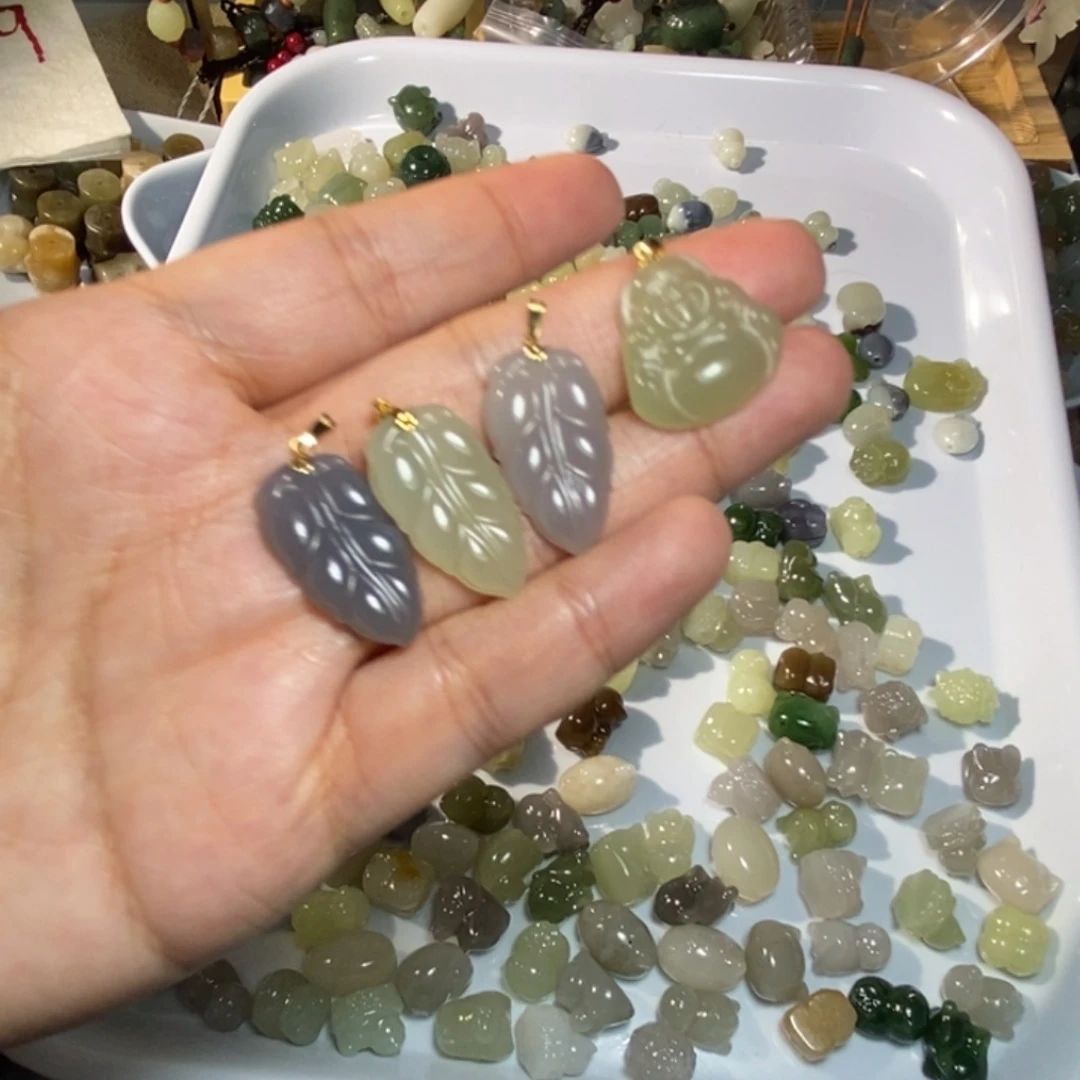 和田玉未镶嵌手链微瑕发一