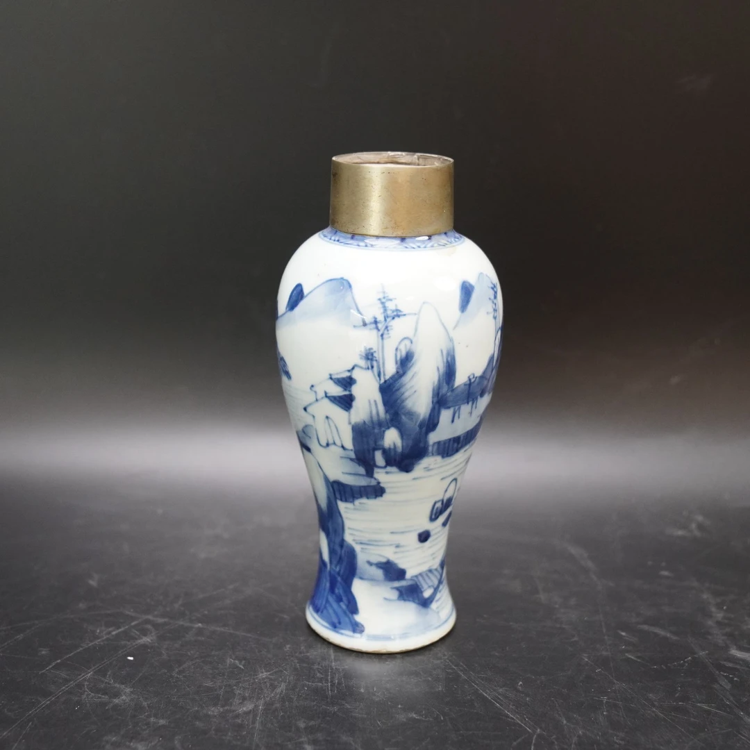 Lot.25070351清乾隆青花山水纹赏瓶 高：约19cm