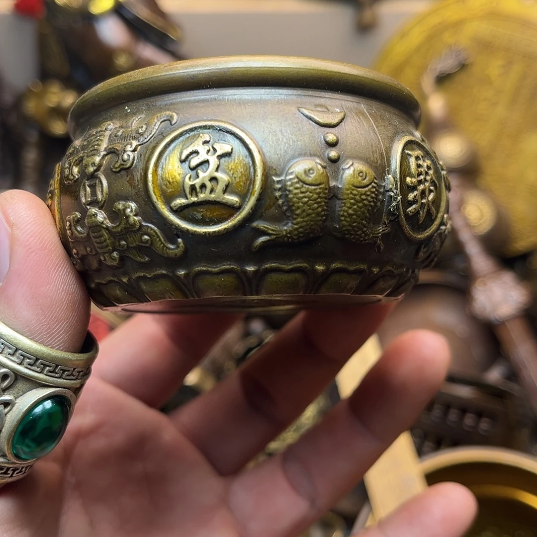 精美铜器工艺品等