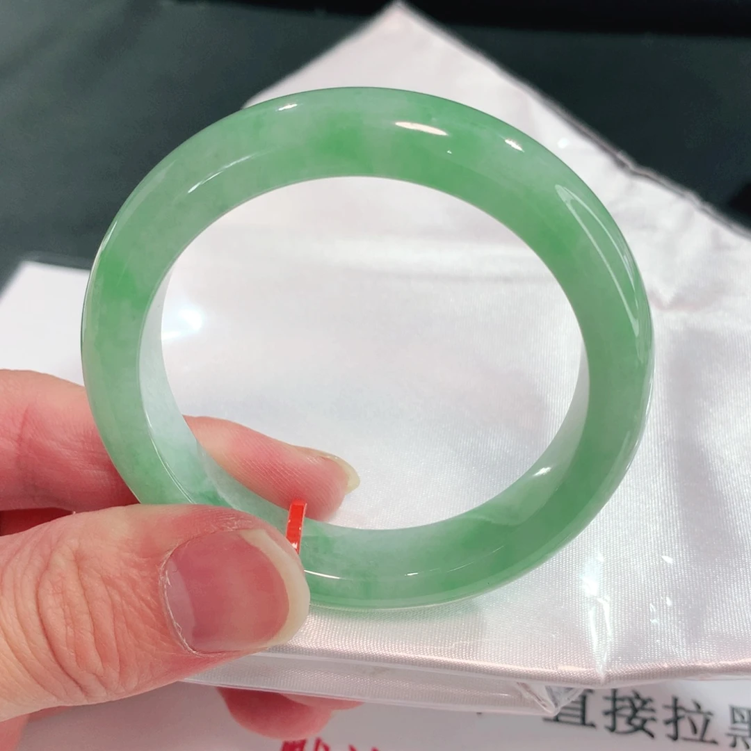 未镶嵌手镯翡翠611