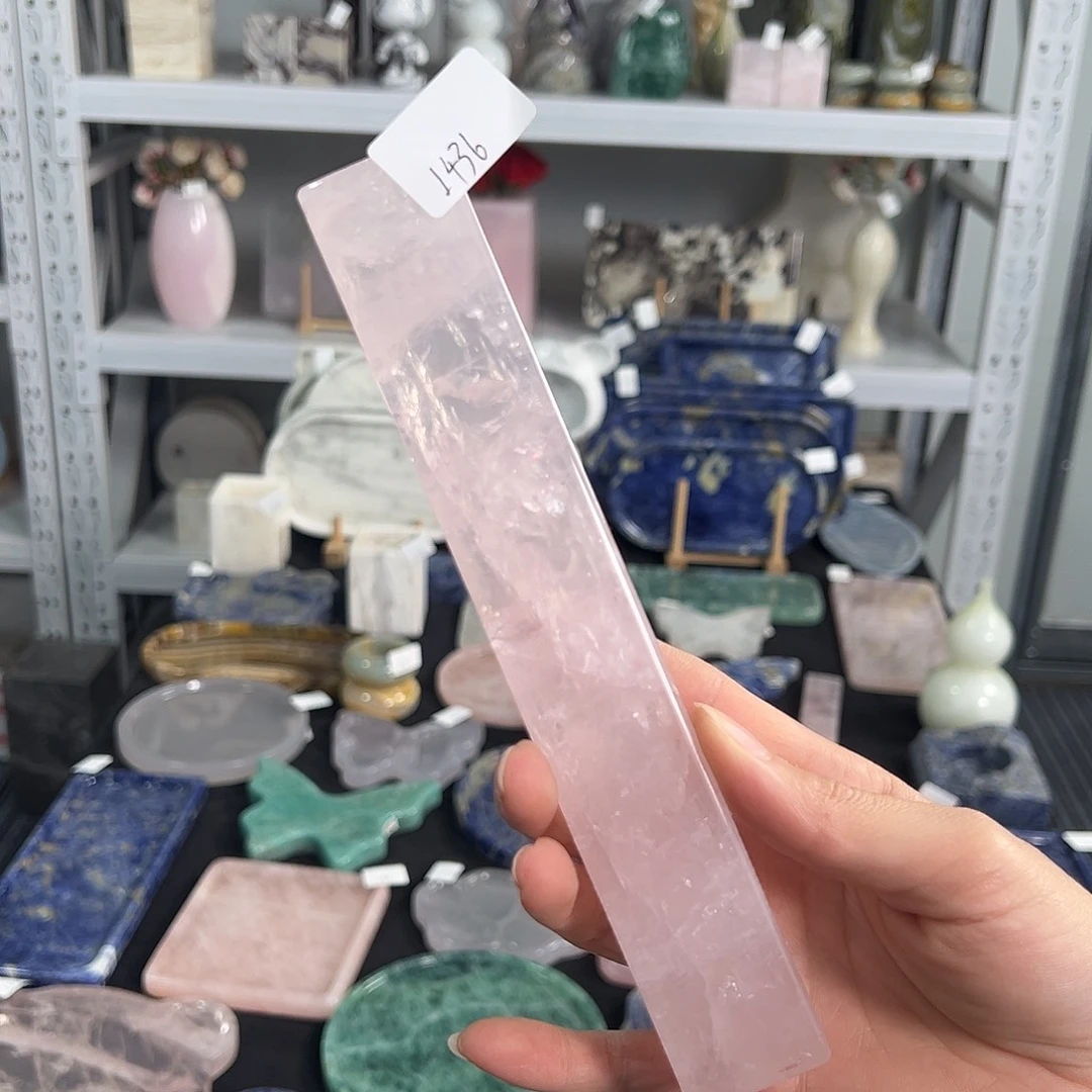 石材粉水晶。 纸镇。  436