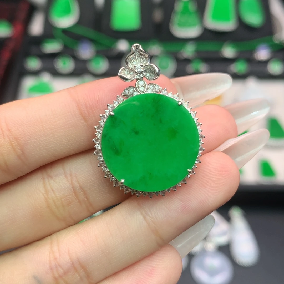 翡翠18K金镶嵌吊坠(不含链)收到货48小时鉴赏期