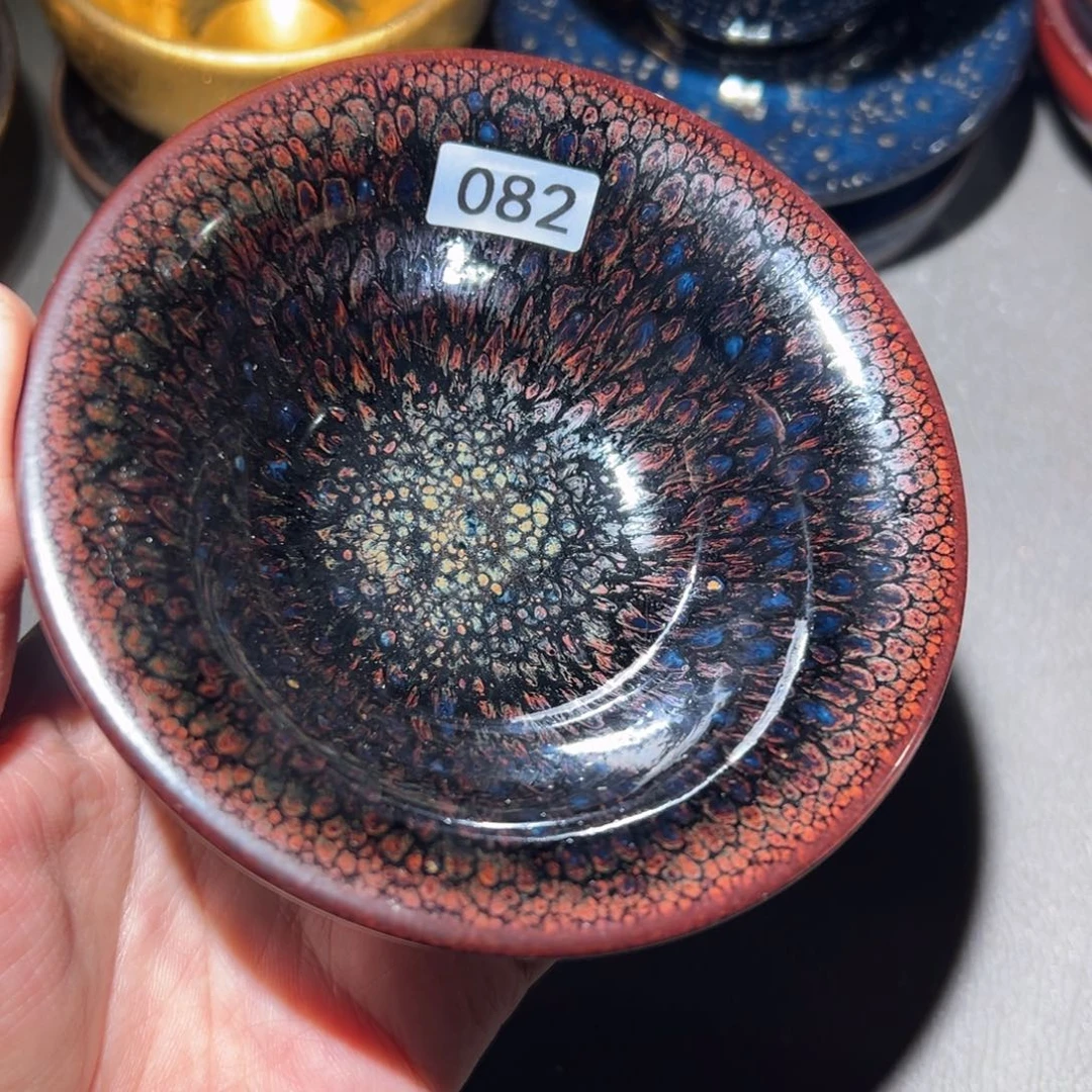 茶盏这个点就困着看电视啦我