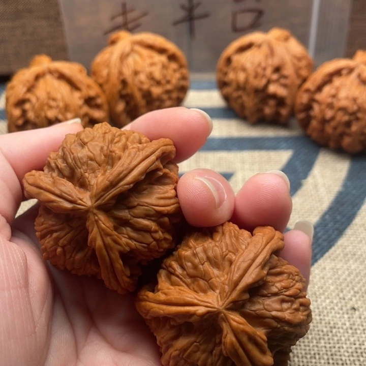 钓***浜核桃白狮子42核桃
