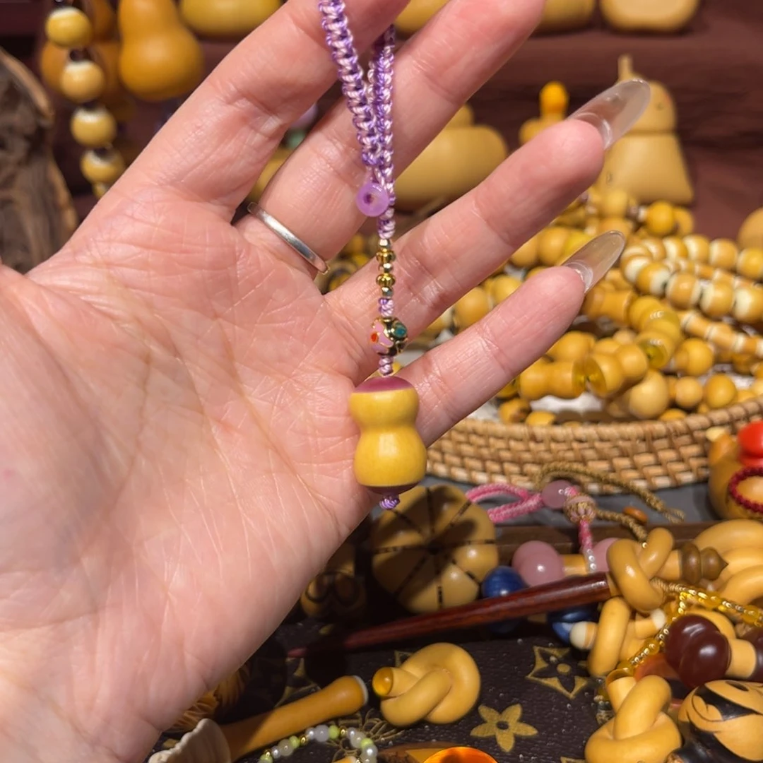 紫色骨料镶口吊坠