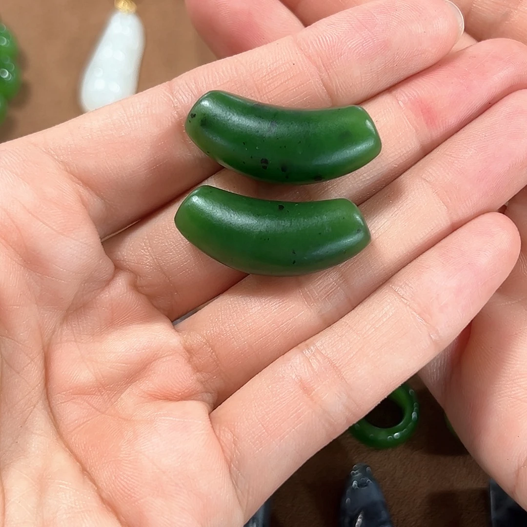 颈饰未镶嵌和田玉拍一发一随机发货