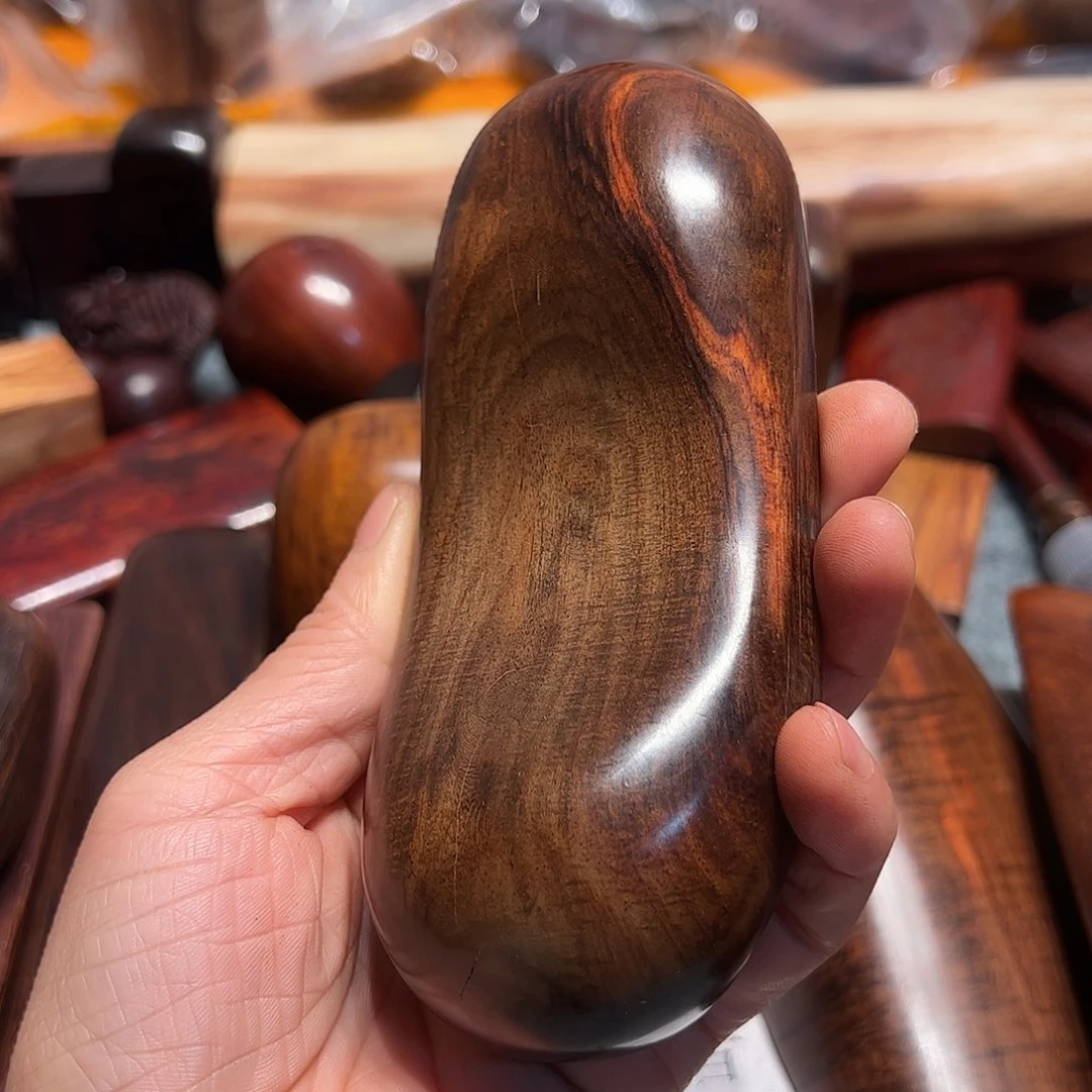 交趾黄檀（大红酸枝）听**方