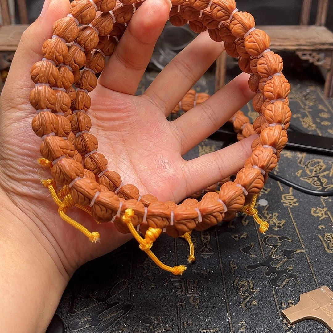 桃核吊坠玉龙手持