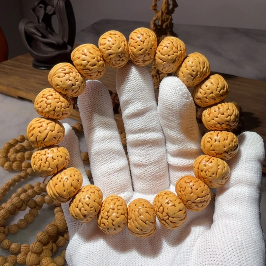 桃核吊坠老树一代油扣全品没修板牙脐