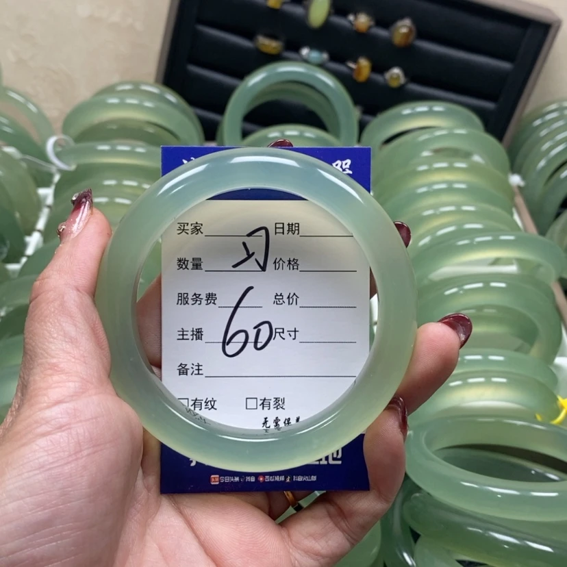【闪购商品】蛇纹石玉手镯未镶嵌习*