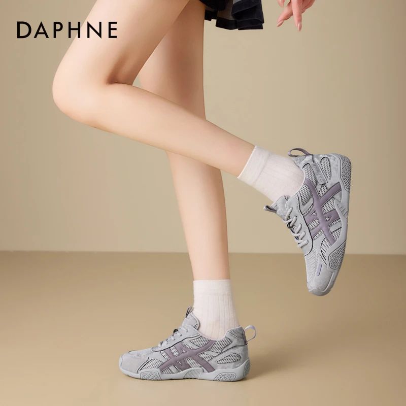 达芙妮时尚德训鞋女鞋2025年秋季小众拼色百搭轻便运动增高休闲鞋