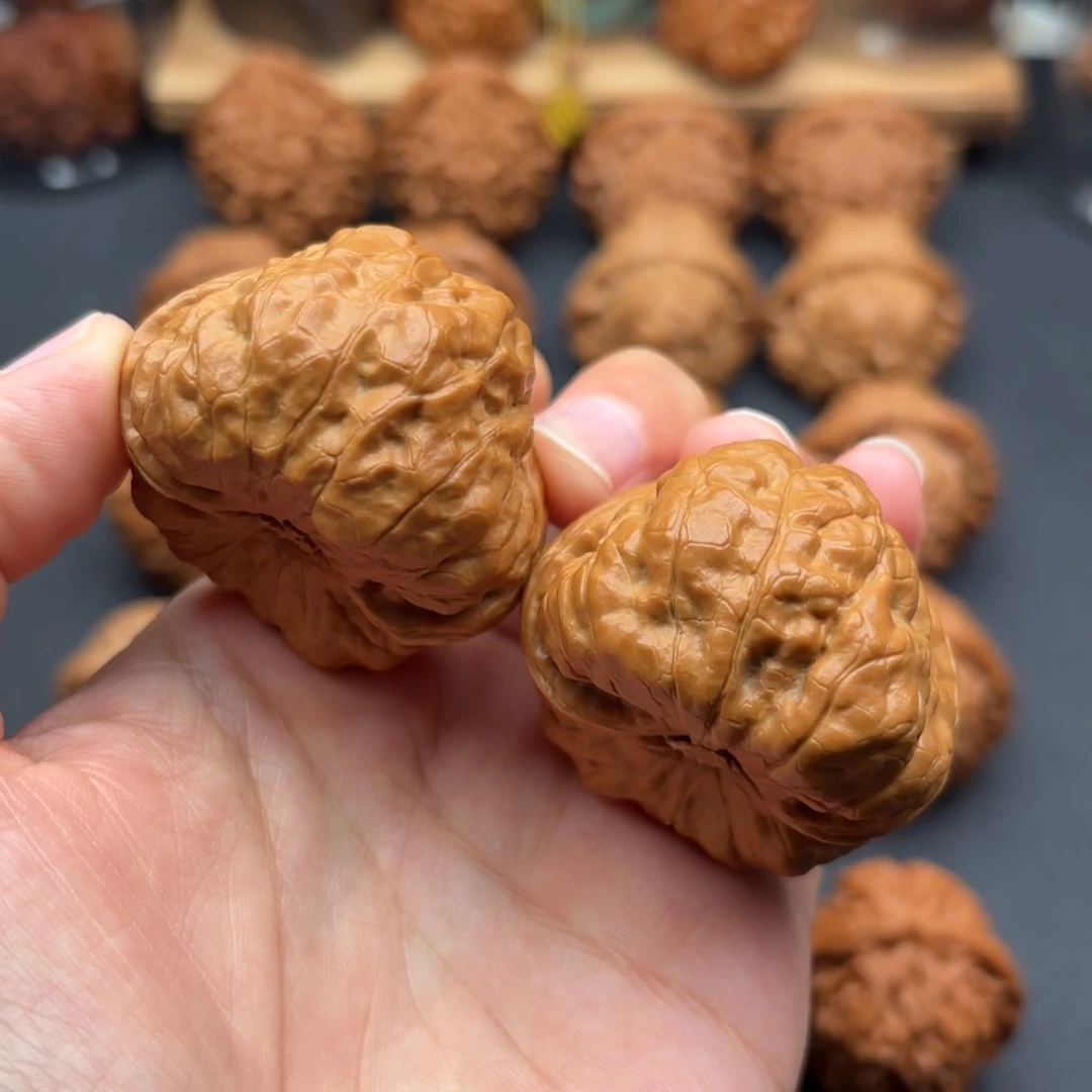 文玩核桃吊坠蛙饼43袋肚47